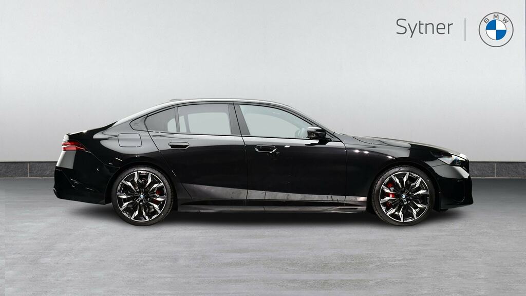 BMW 5 Series 550E Xdrive M Sport Pro Tech Plus YP26WCJ Black #3