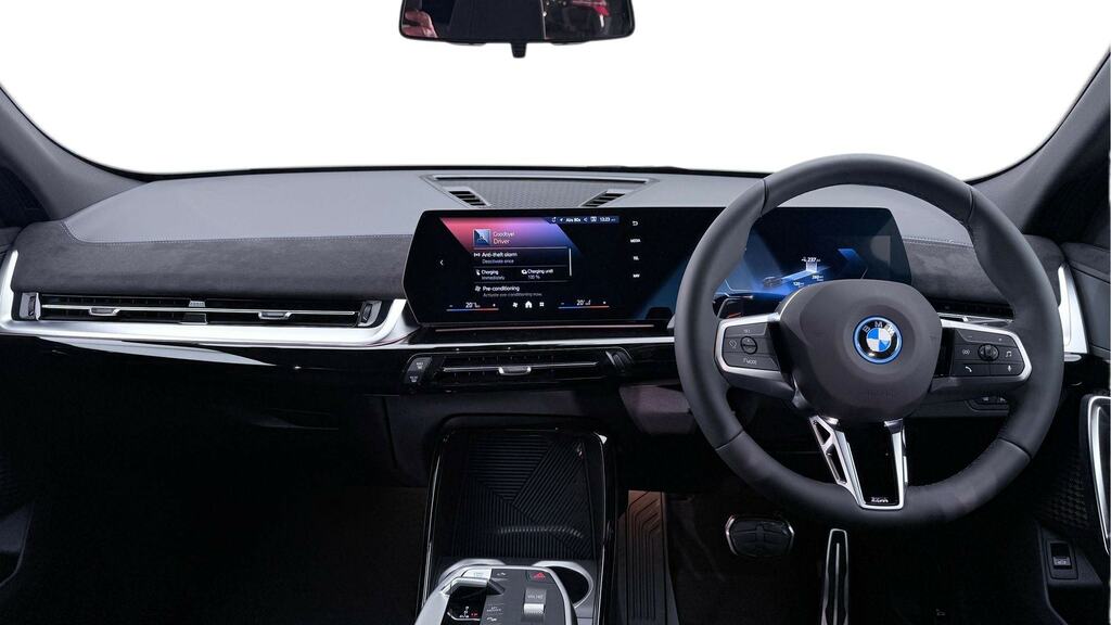 BMW iX2 230Kw Xdrive30 M Sport 65Kwh YP26XYY Black #4