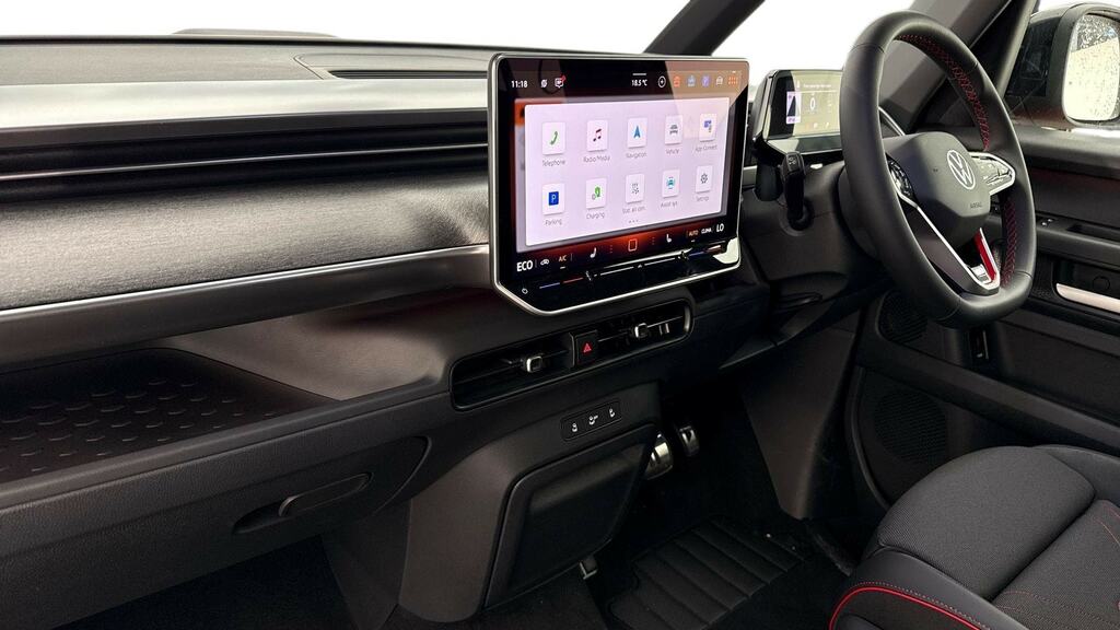 Volkswagen ID.Buzz 250Kw Gtx Pro 86Kwh 4Motion Lwb 7 Seat CX26WDP Red #2
