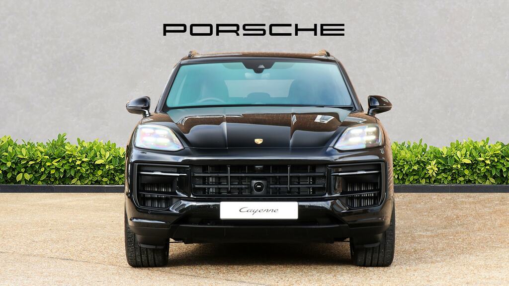 Porsche Cayenne Black Edition Tiptronic S GX75OZP Black #2
