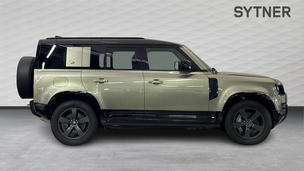 Land Rover Defender 110 3.0 D300 X-dynamic Se 110 7 Seat Green #5