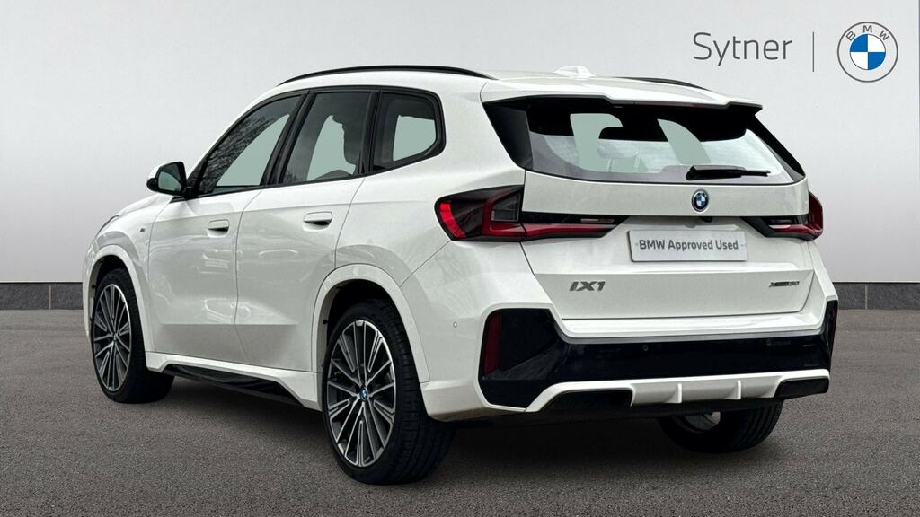 BMW iX1 230Kw Xdrive30 M Sport 65Kwh YH73JGZ White #2