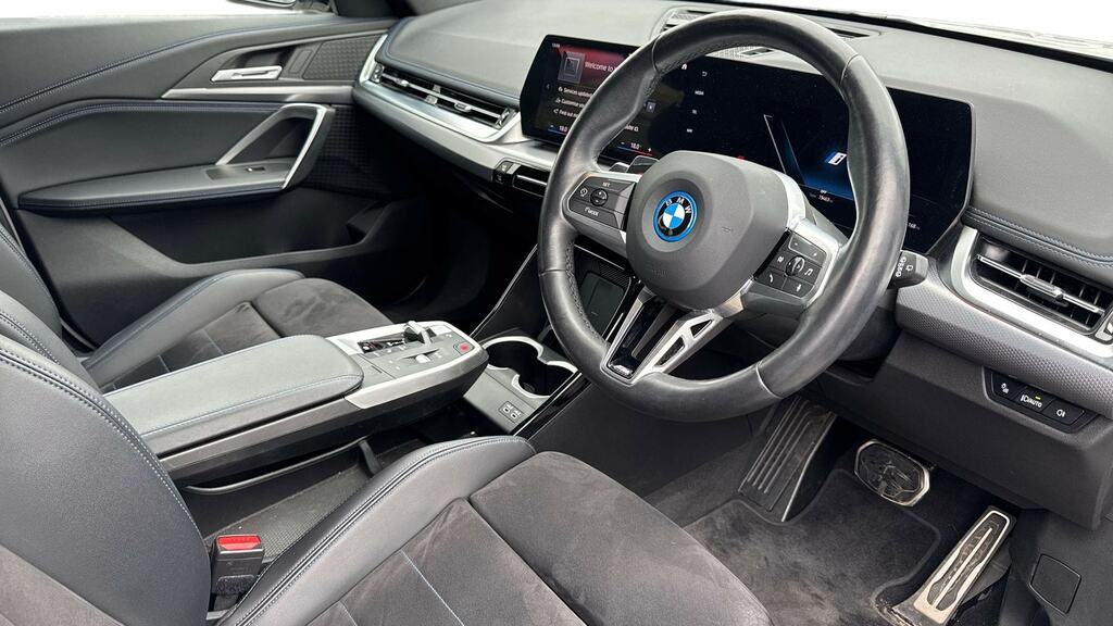 BMW iX1 230Kw Xdrive30 M Sport 65Kwh YH73JGZ White #6