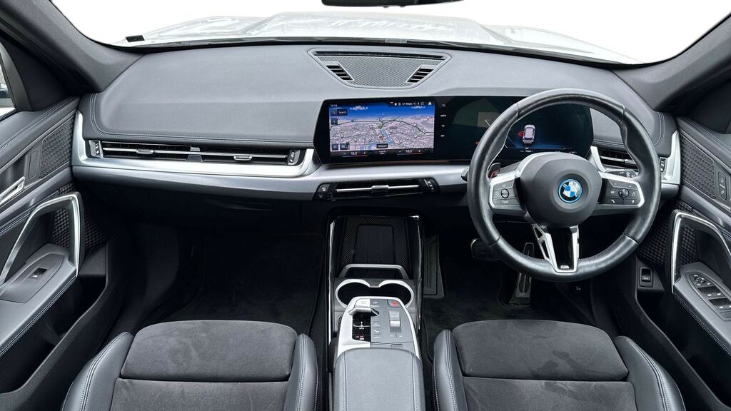 BMW iX1 230Kw Xdrive30 M Sport 65Kwh YH73JGZ White #4