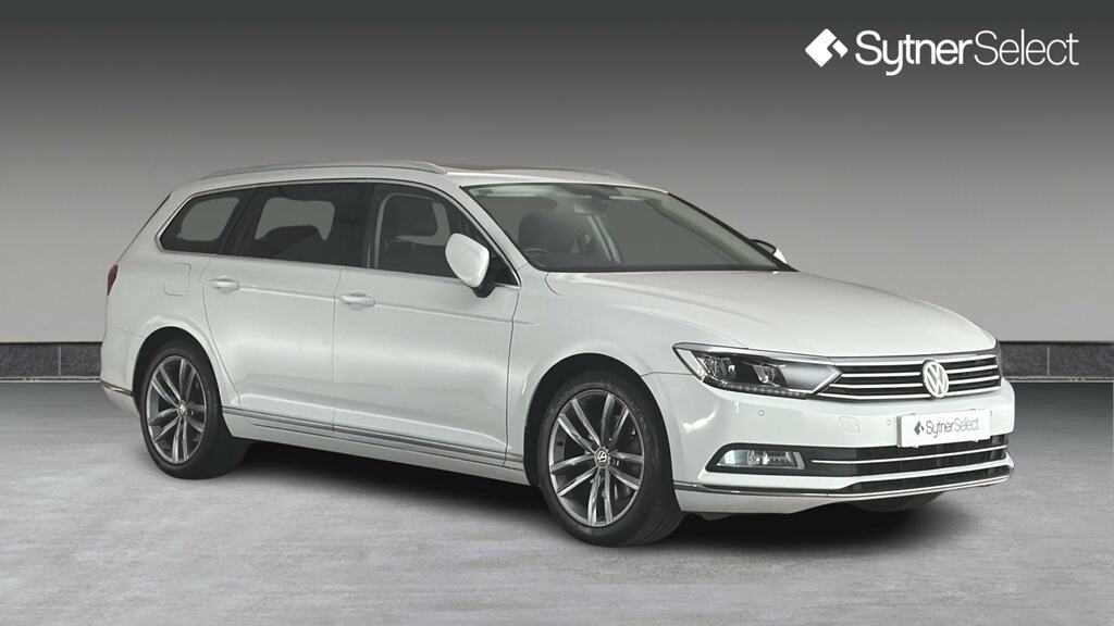 Volkswagen Passat 2.0 Tdi Gt Dsg Panoramic Roof 7 Speed White