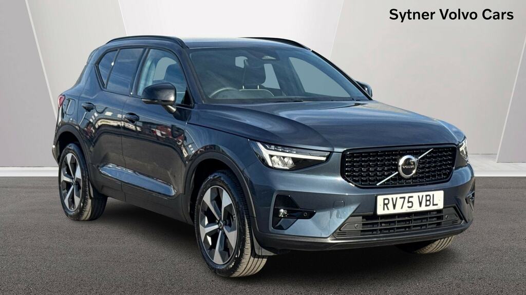 Volvo XC40 2.0 B4p Plus Dark Blue