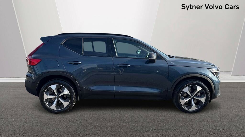 Volvo XC40 2.0 B4p Plus Dark RV75VBL Blue #3