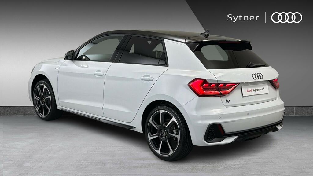 Audi A1 30 Tfsi Black Edition S Tronic LC26YOE White #3