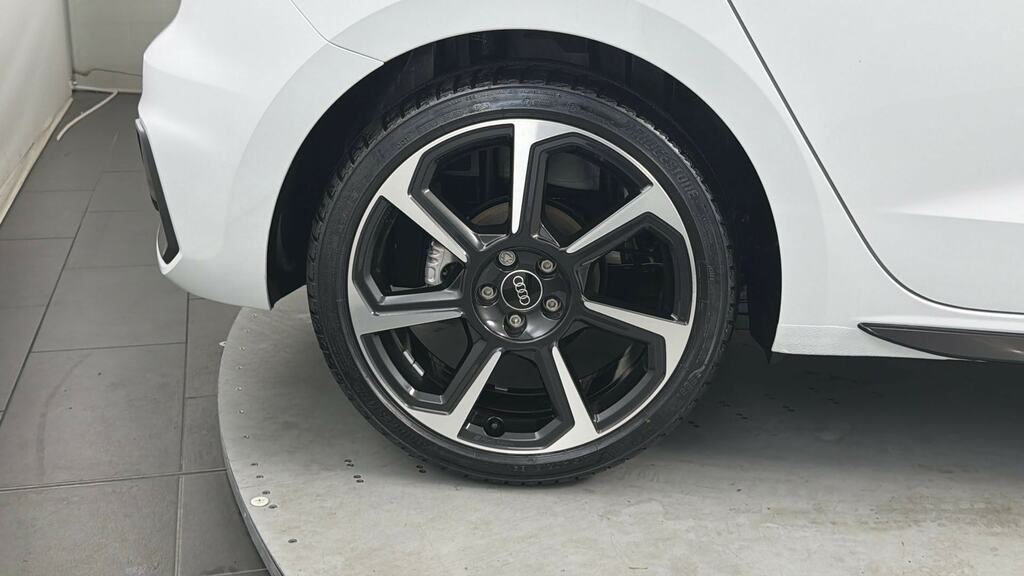 Audi A1 30 Tfsi Black Edition S Tronic LC26YOE White #5