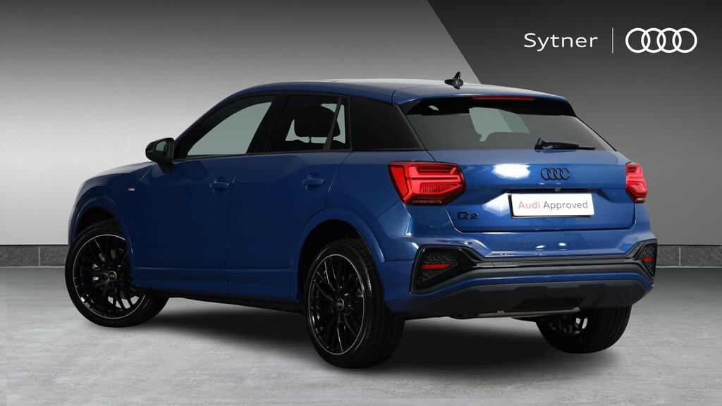 Audi Q2 35 Tfsi Black Edition S Tronic Tech FJ26ZFC Blue #3