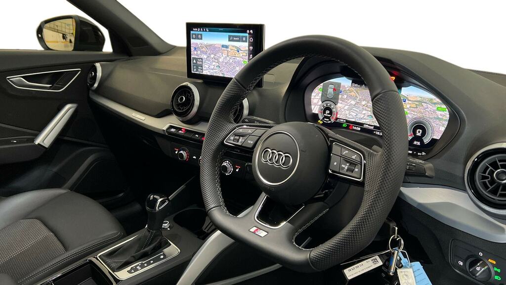 Audi Q2 35 Tfsi Black Edition S Tronic Tech FJ26ZFC Blue #6