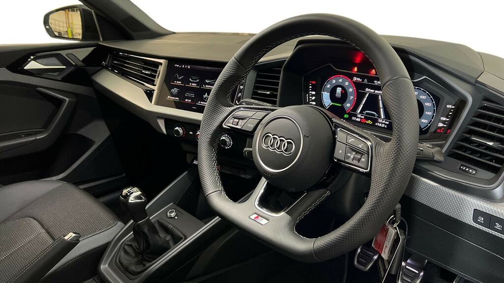 Audi A1 30 Tfsi Black Edition FL26XBD Blue #6