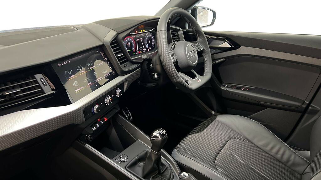 Audi A1 30 Tfsi Black Edition FL26XBD Blue #2