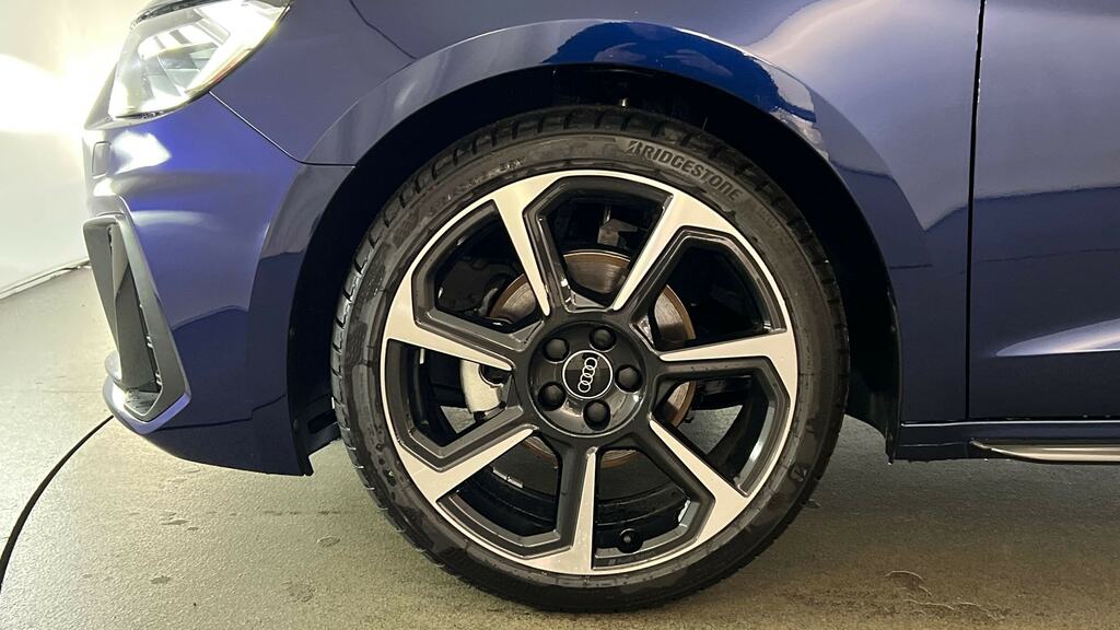 Audi A1 30 Tfsi Black Edition FL26XBD Blue #5