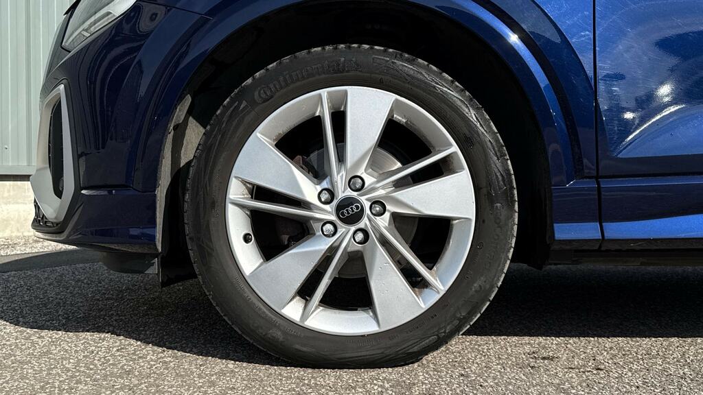Audi Q2 35 Tfsi S Line S Tronic YF23GDJ Blue #5