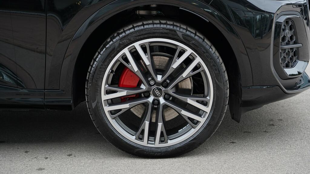 Audi Q5 2.0 Tfsi E Quattro 299 Edition 1 S Tronic YE26FCM Black #5