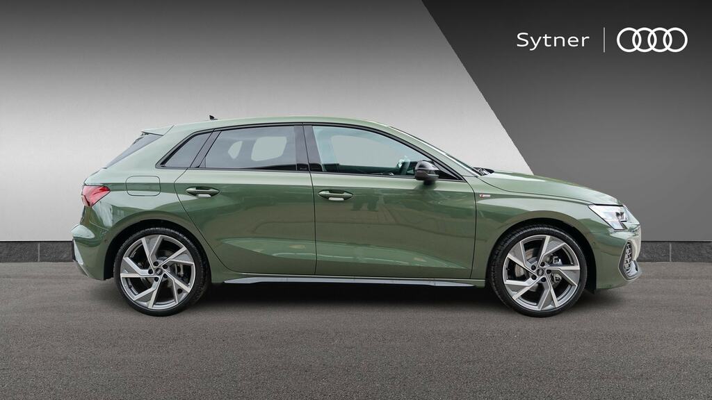 Audi A3 2.0 Tdi 150 Black Edition S Tronic Tech Pack Green #4