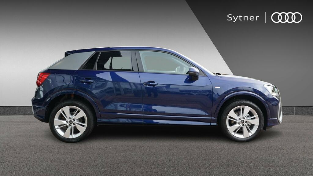 Audi Q2 35 Tfsi S Line S Tronic YC26LYH Blue #4