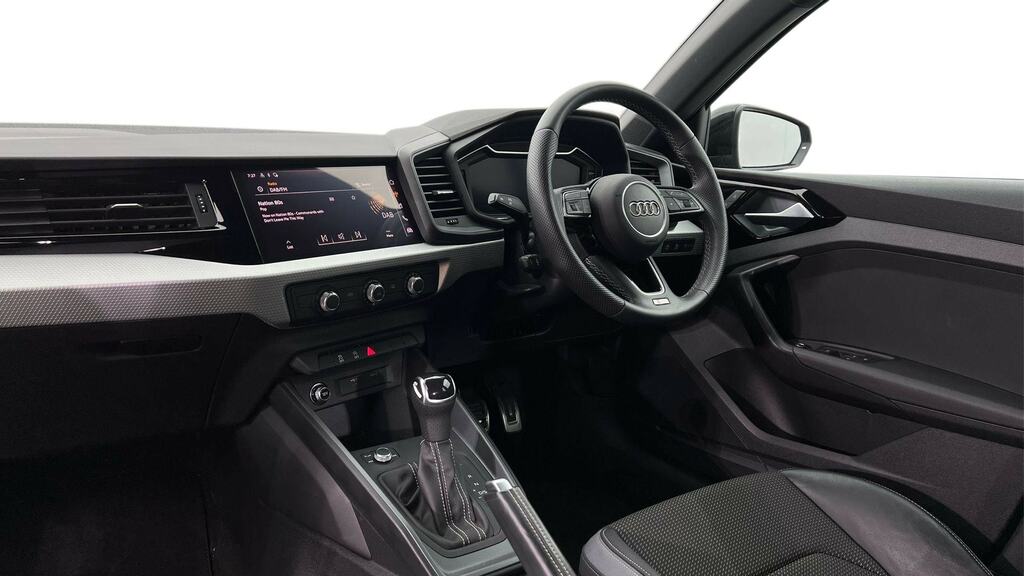 Audi A1 25 Tfsi S Line S Tronic Black #2