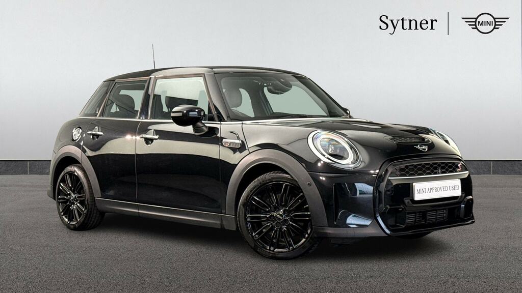 Mini Hatch 2.0 Cooper S Exclusive Premium Plus Black