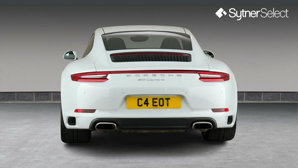 Porsche 911 2dr Pdk C4EOT White #5