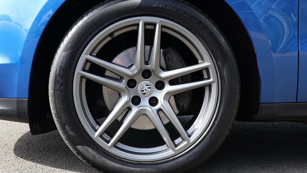 Porsche Macan 5dr Pdk SJ19LPA Blue #4
