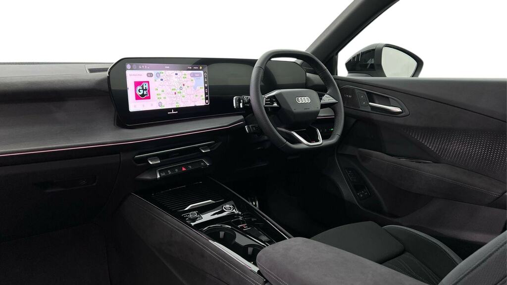 Audi Q3 1.5 E-hybrid Launch Edition Plus S Tronic FP26PVJ White #2