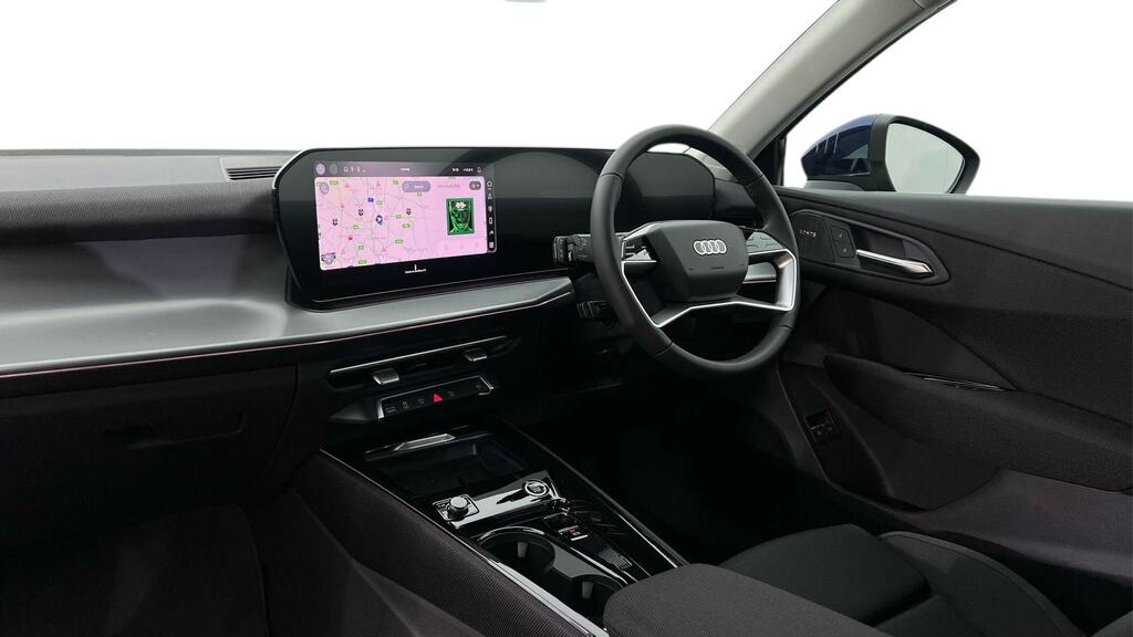 Audi Q3 1.5 E-hybrid Sport S Tronic Soundvision FG26EYD Blue #2