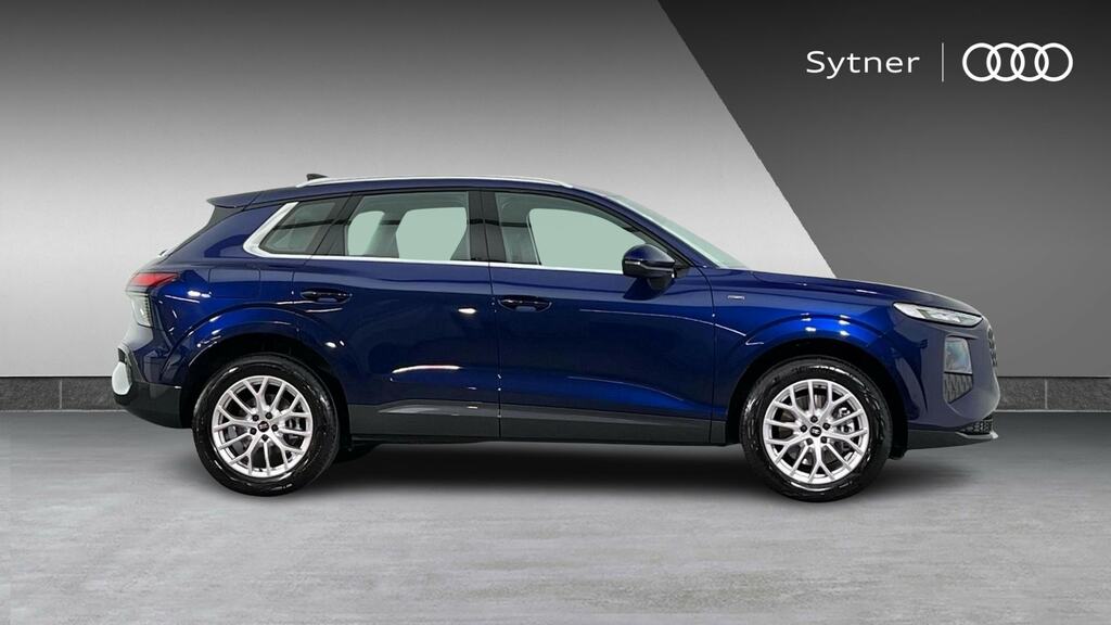 Audi Q3 1.5 E-hybrid Sport S Tronic Soundvision FG26EYD Blue #4
