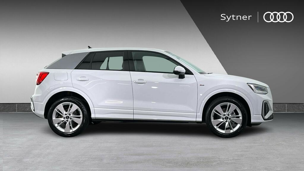 Audi Q2 35 Tfsi S Line FG26UZK White #4
