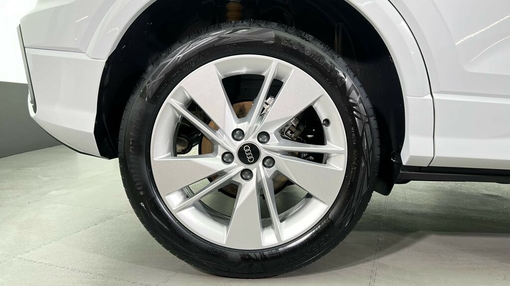 Audi Q2 35 Tfsi S Line FG26UZK White #5