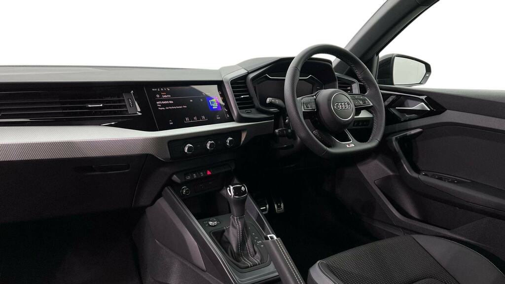 Audi A1 30 Tfsi Black Edition S Tronic FJ26YXY Blue #2