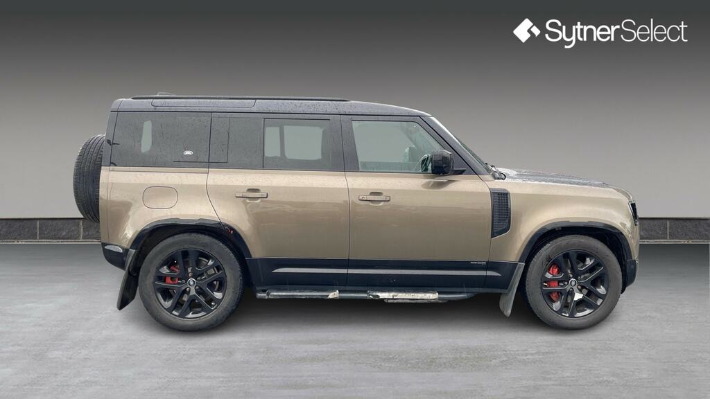 Land Rover Defender 110 3.0 P400 X 110 Brown #3