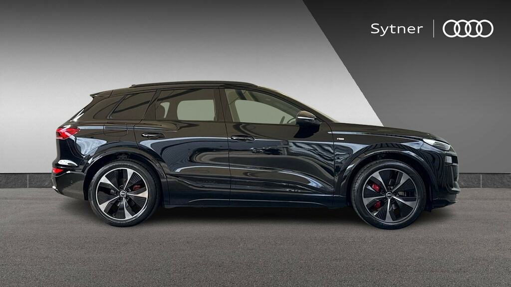 Audi Q6 E-Tron 185Kw 83Kwh Edition 1 Sv YH26ZBO Black #4