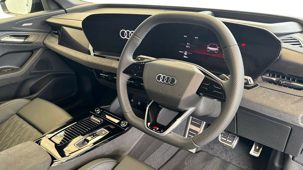 Audi Q6 E-Tron 185Kw 83Kwh Edition 1 Sv YH26ZBO Black #6