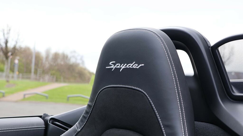 Porsche 718 Spyder 4.0 Pdk Black #22