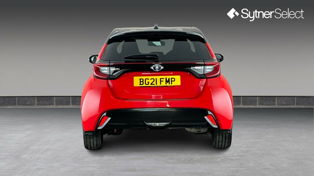 Toyota Yaris 1.5 Hybrid Launch Edition Cvt BG21FMP Red #5
