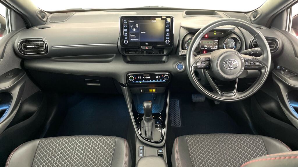 Toyota Yaris 1.5 Hybrid Launch Edition Cvt BG21FMP Red #6