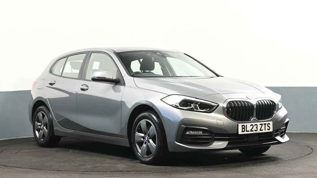 BMW 1 Series 118I 136 Se Live Cockpit Professional Grey