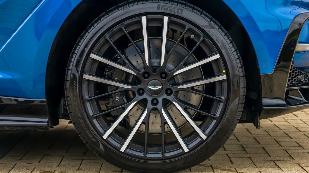 Aston Martin DBX V8 Dbx S Touchtronic FJ75XOR Blue #4