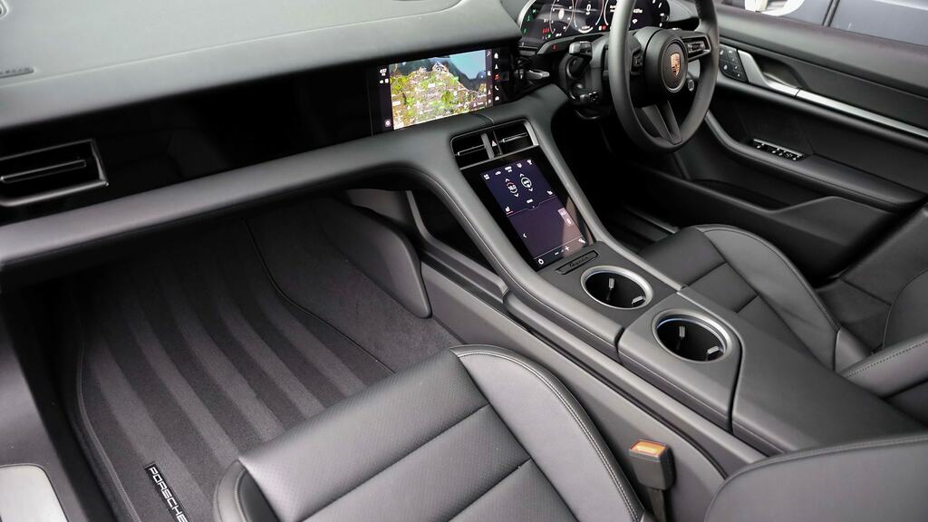 Porsche Taycan 320Kw 105Kwh Rwd 5 Seat SN75UKG Grey #3