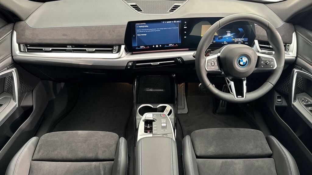 BMW iX2 150Kw Edrive20 Shadow Edition 65Kwh EA26VTJ Black #4