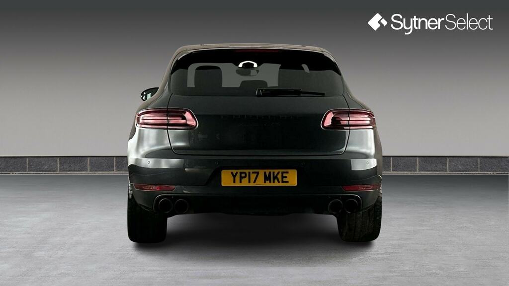 Porsche Macan Gts Pdk YP17MKE Red #5