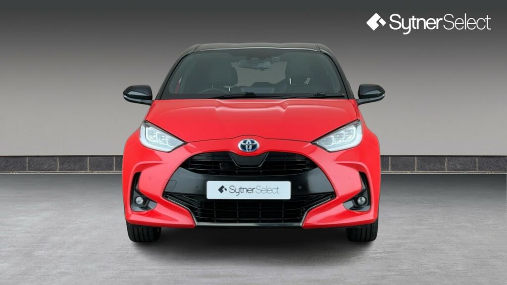 Toyota Yaris 1.5 Hybrid Launch Edition Cvt AK71ELH Red #4