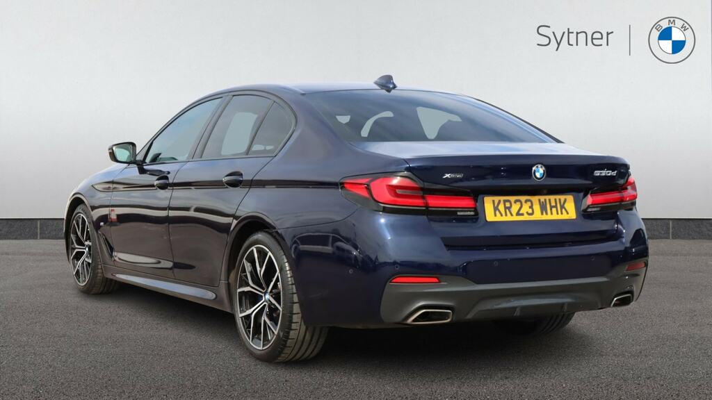 BMW 5 Series 530D Xdrive Mht M Sport Blue #2