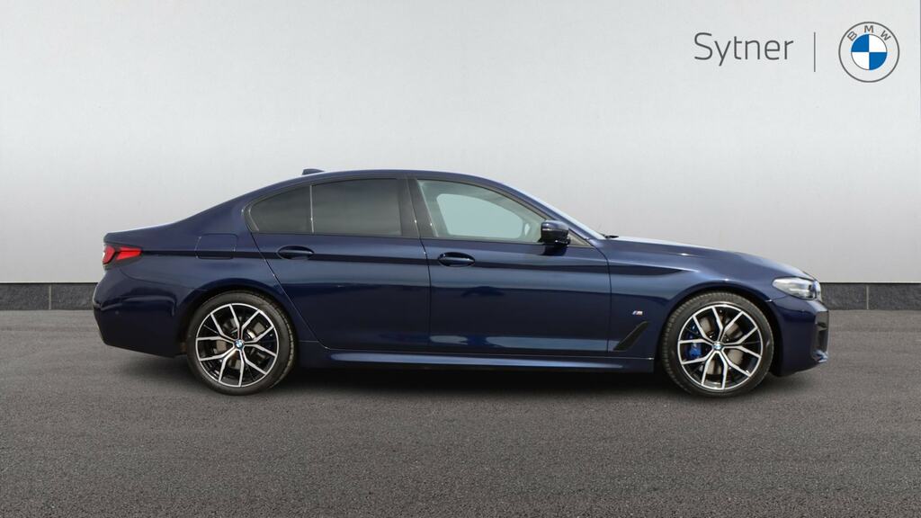 BMW 5 Series 530D Xdrive Mht M Sport Blue #3