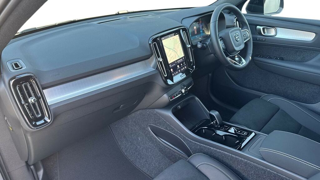 Volvo XC40 2.0 B3p Plus Dark PE26YCT Grey #4