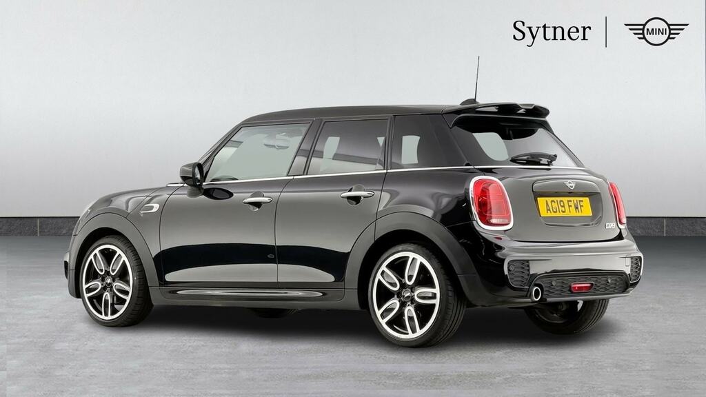 Mini Hatch 1.5 Cooper Sport II Comfortnav Pack AG19FWF Black #2
