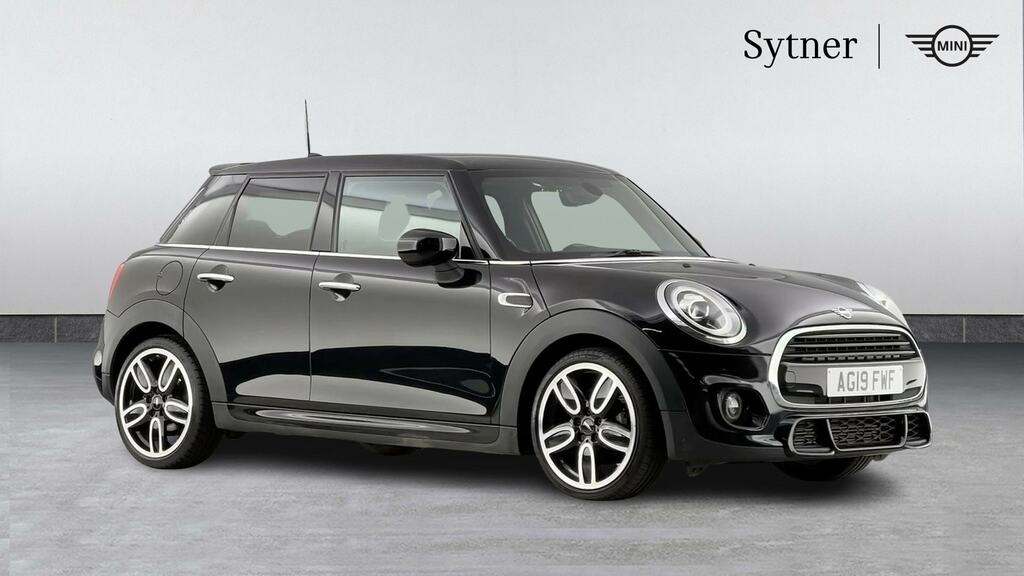 Mini Hatch 1.5 Cooper Sport II Comfortnav Pack Black