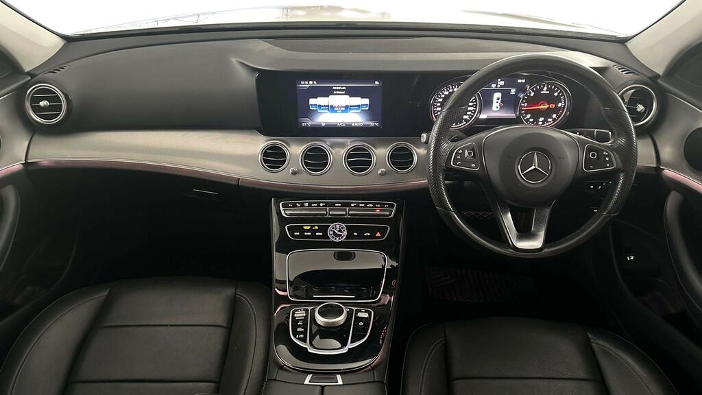 Mercedes-Benz E Class E200d Se 9G-tronic WX18RYP White #6